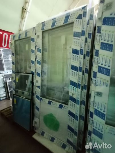 Дверь 950х2100 мм алюминиевая входная