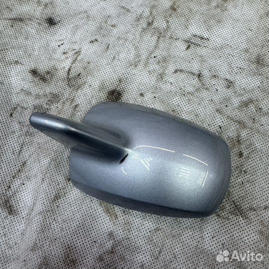 Плавник Мерседес 212