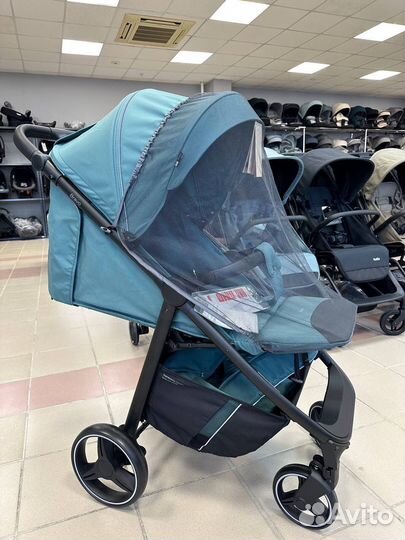 Коляска прогулочная Carrello Bravo