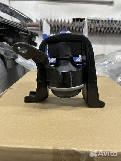 Правая гидроопора авенсис