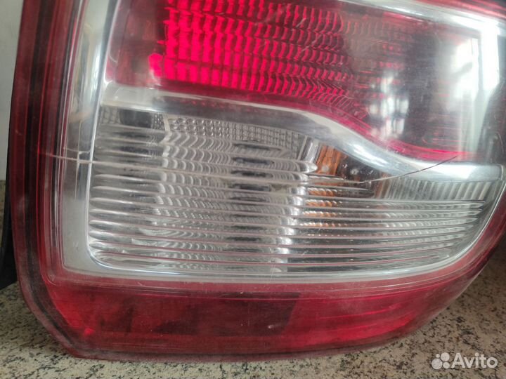 Фонарь задний правый Renault Logan 265501454R