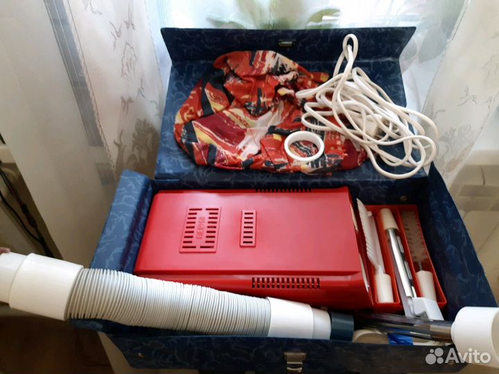 Фен для укладки волос. Весна.Новый