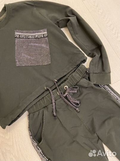 Стильный костюм на девочку 12-13 лет