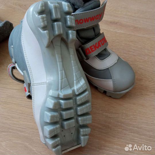 Новые лыжные ботинки, р 31-32