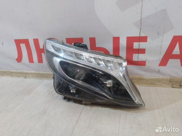Фара передняя правая Mercedes V-Class W447