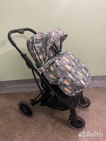 Детская коляска прогулочная