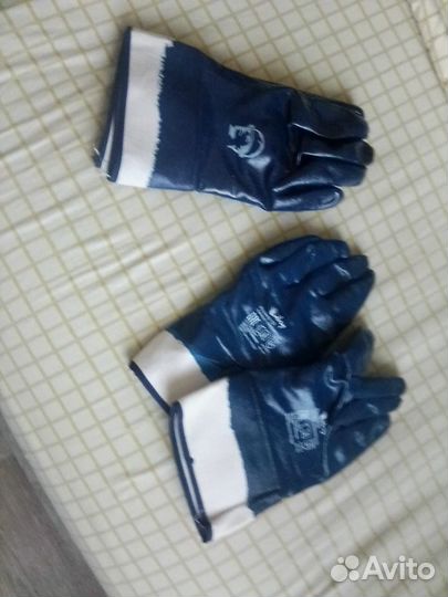Перчатки