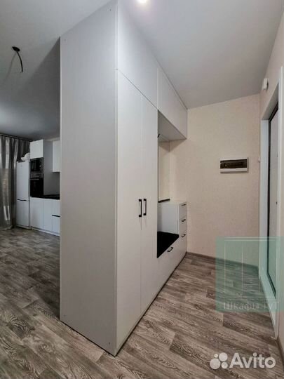 Шкаф купе с зеркалом