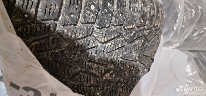 Резина зимняя 235/55/17