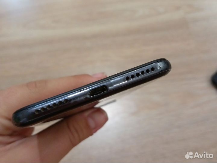 Телефон honor 7а pro