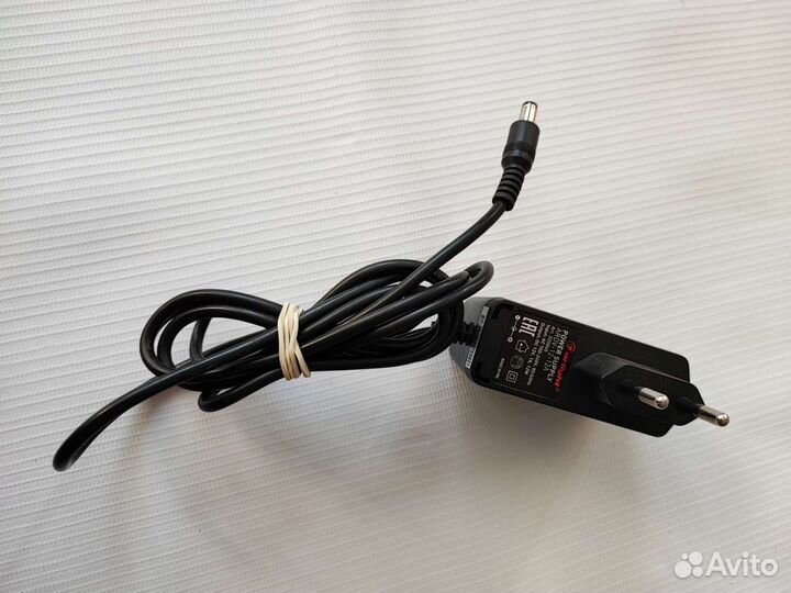 Блок питания 12V - 1A