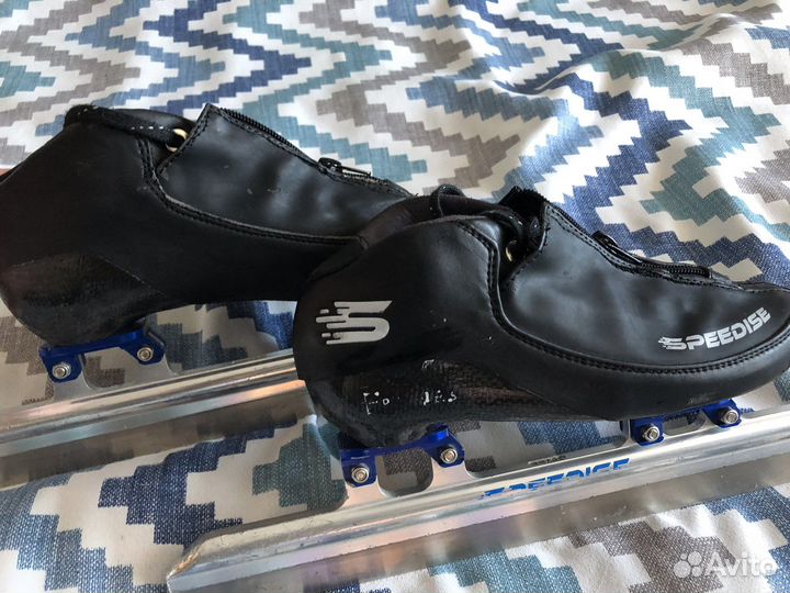 Коньки для конькобежного спорта, шорт-трек