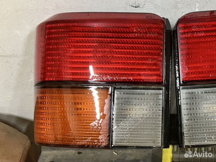 Фонарь задний левый Фольксваген т4