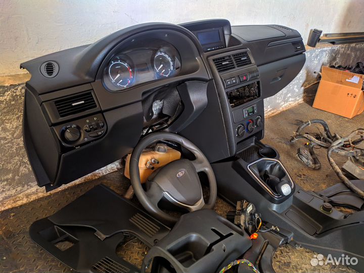 Комплект торпедо Приора 2