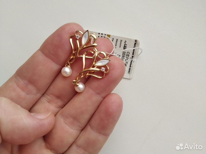 Золотые серьги с жемчугом