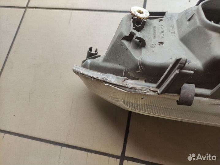 Фара левая renault laguna 1