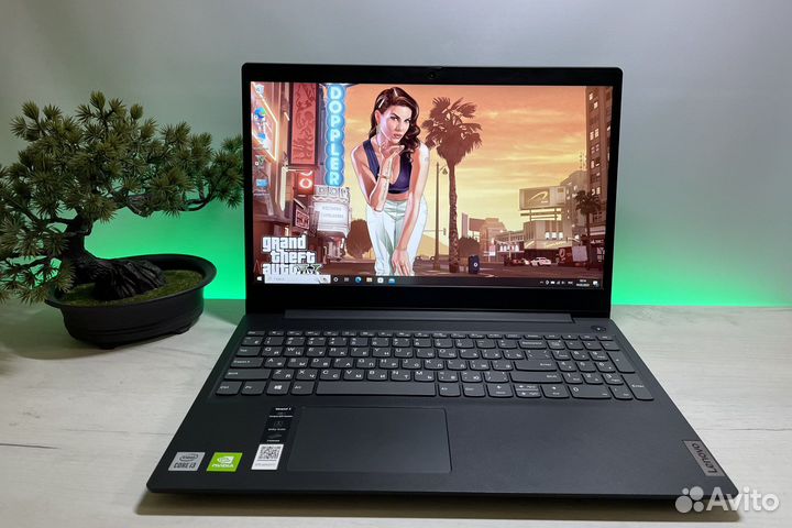 Мощный ноутбук Lenovo i3 12 Gb SSD как новый