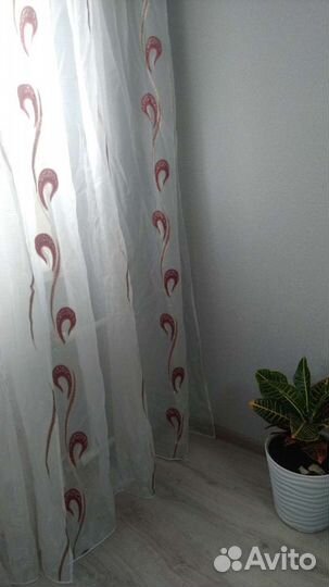 Тюль белая с узорами