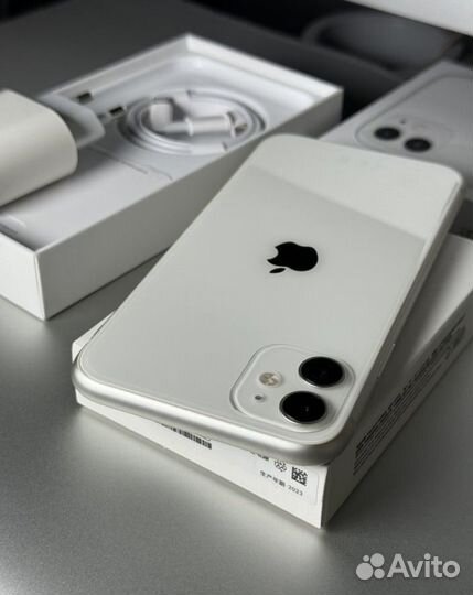 iPhone 11, 128 ГБ