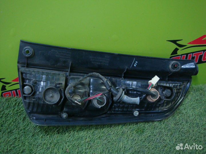 Фонарь toyota KGC10,KGC15,QNC10 passo 1 модель 220