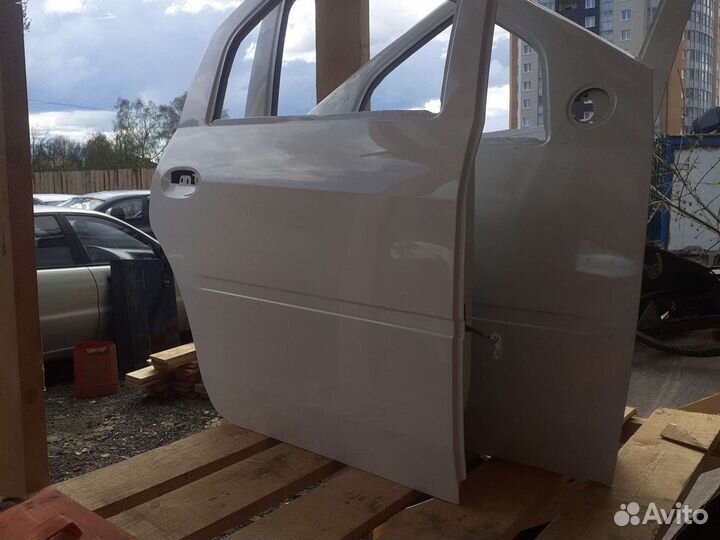 Дверь задняя правая Renault Logan