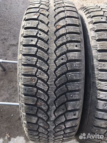 Bridgestone Blizzak Spike-01 235/65 R18 110T