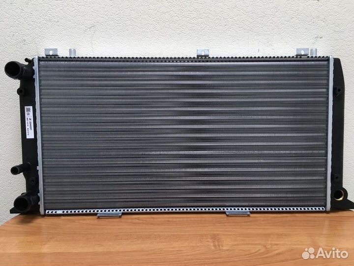 Радиатор охлаждения двигателя Audi 80 IV, V 86, Co