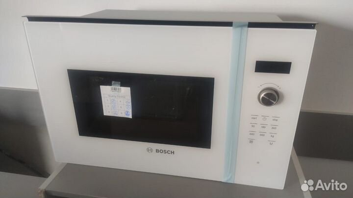 Микроволновая печь Bosch BFL 554 MWO