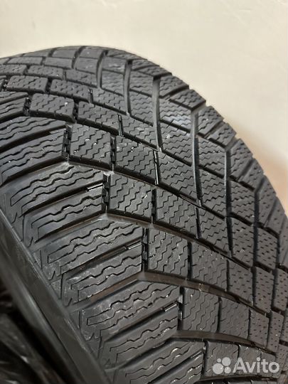 Continental ContiVikingContact 7 245/45 R18 T