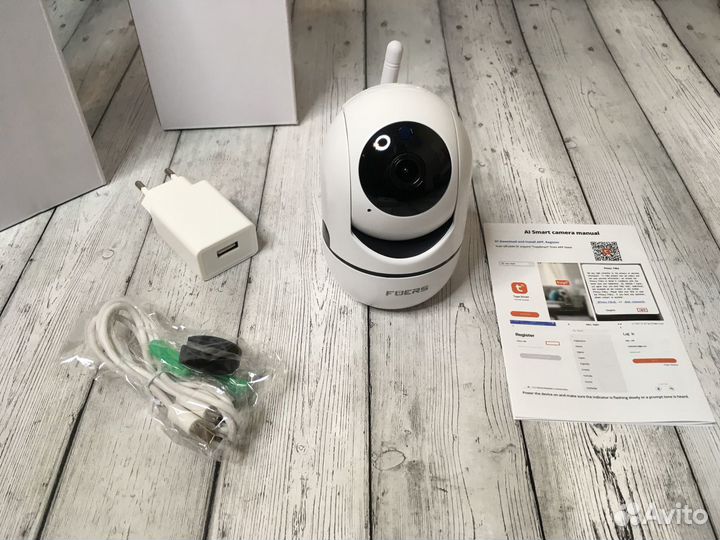 Камера видеонаблюдения для дома - Smart Life