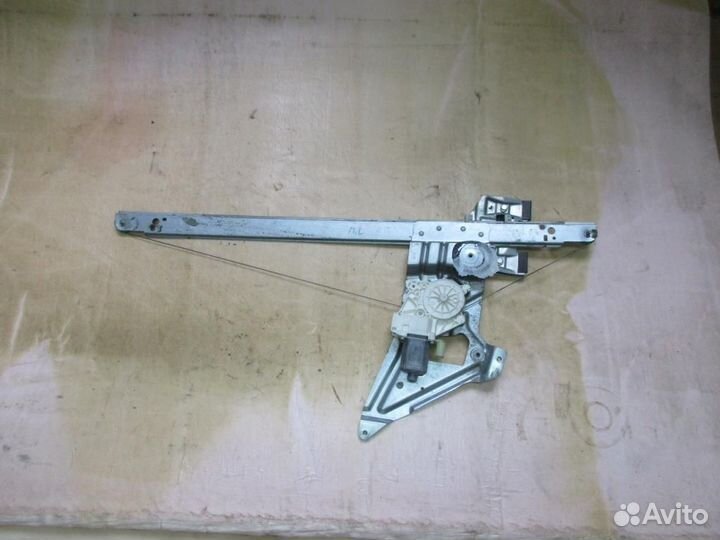 Стеклоподъемник передний левый w906 Sprinter 64