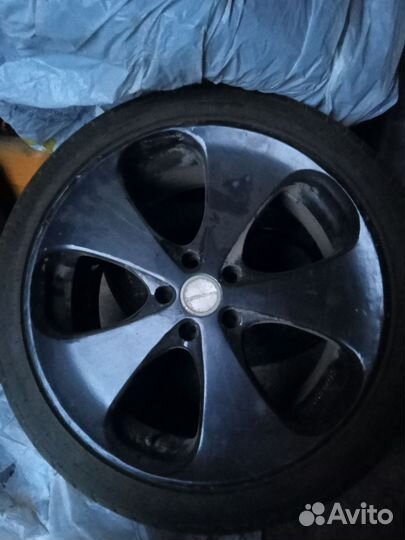 Продам колеса R19