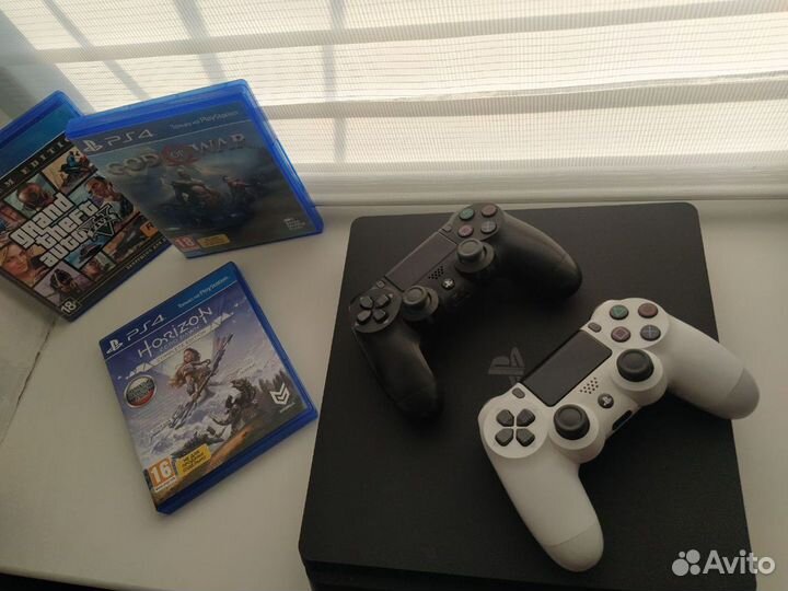 Sony ps4 pro 1tb много игр, подписка на год