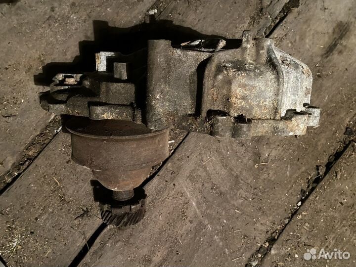 Корпус для коробки Nissan Note 2008г