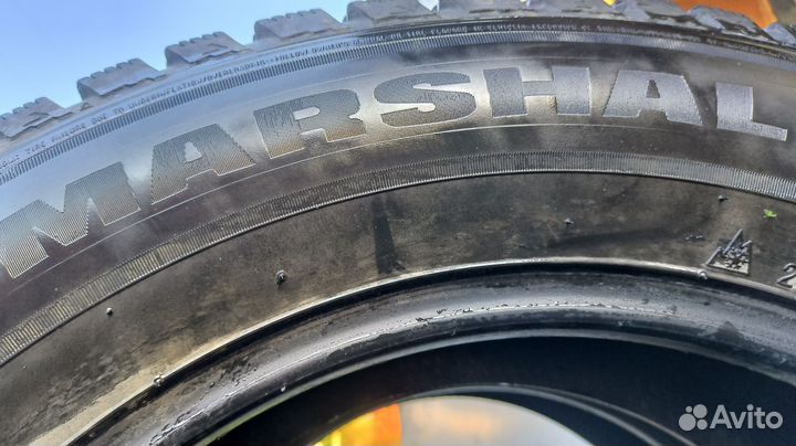 Marshal I'Zen KW22 235/65 R17 108T