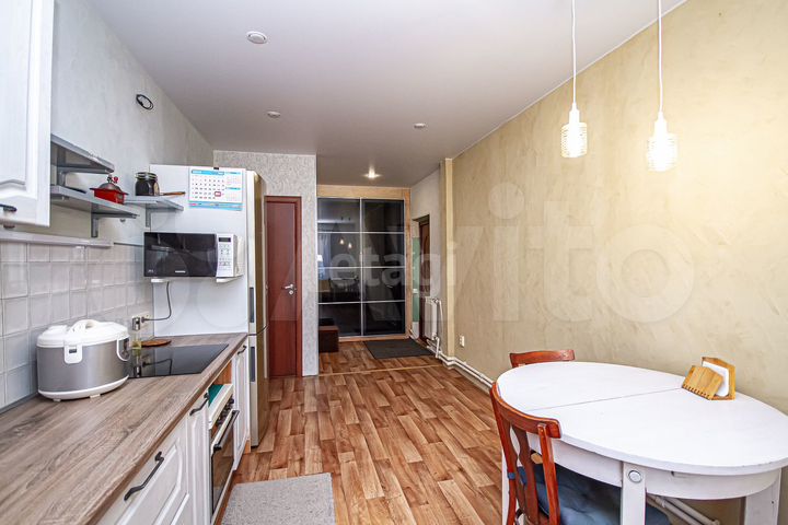 Дом 175 м² на участке 4,8 сот.