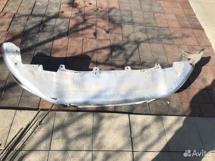 Бампер на LADA весту