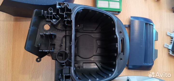 Пылесос Philips FC9150 / по запчастям