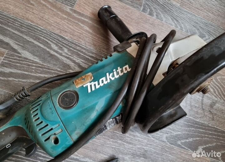 Ушм Makita GA9020S