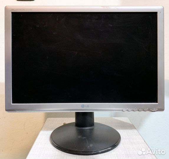 Офисные мониторы