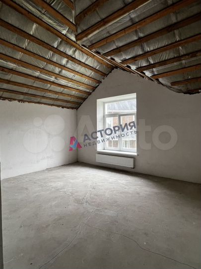 Дом 256 м² на участке 16 сот.