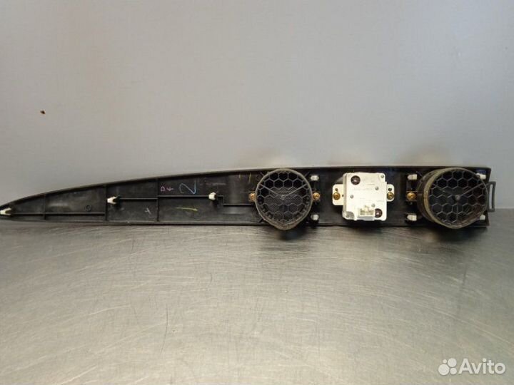 Накладка торпедо Mitsubishi Outlander CU5W 4G69