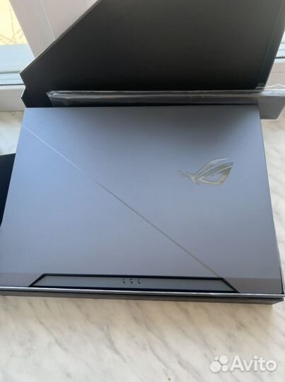 Asus ROG Zephyrus Duo 15