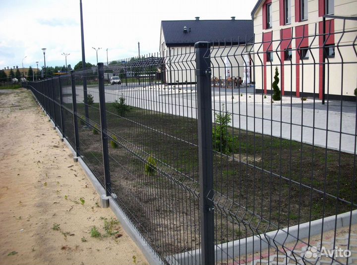 Забор из 3D сетки промышленная зона