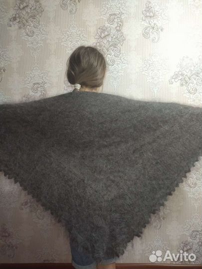 Пуховый платок шаль