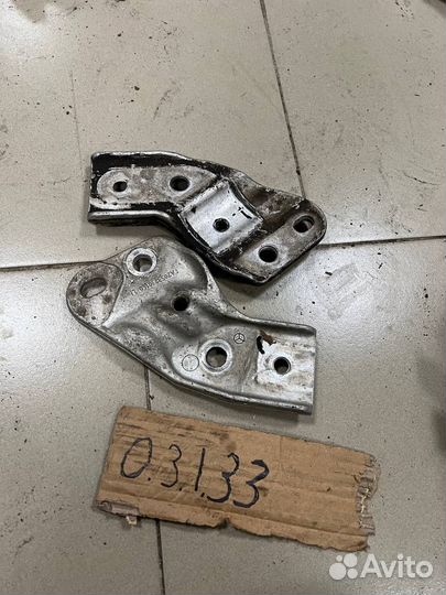 Кронштейн стабилизатора передний Mercedes c205