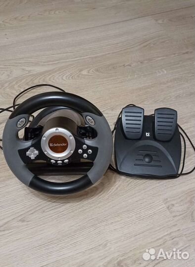 Руль Defender Challenge Mini LE