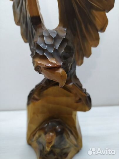 Статуэтка орёл