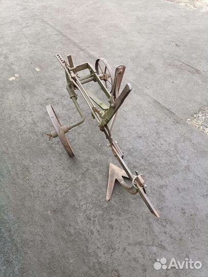 Конный плуг