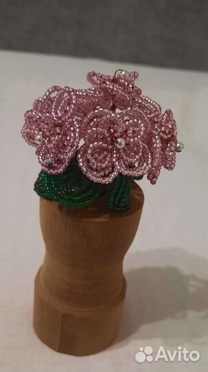 Букет из бисера